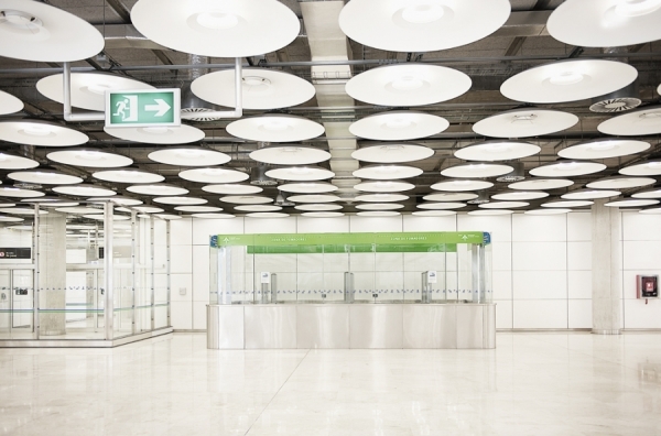 Photograph Simon Stock Airport Interior on One Eyeland